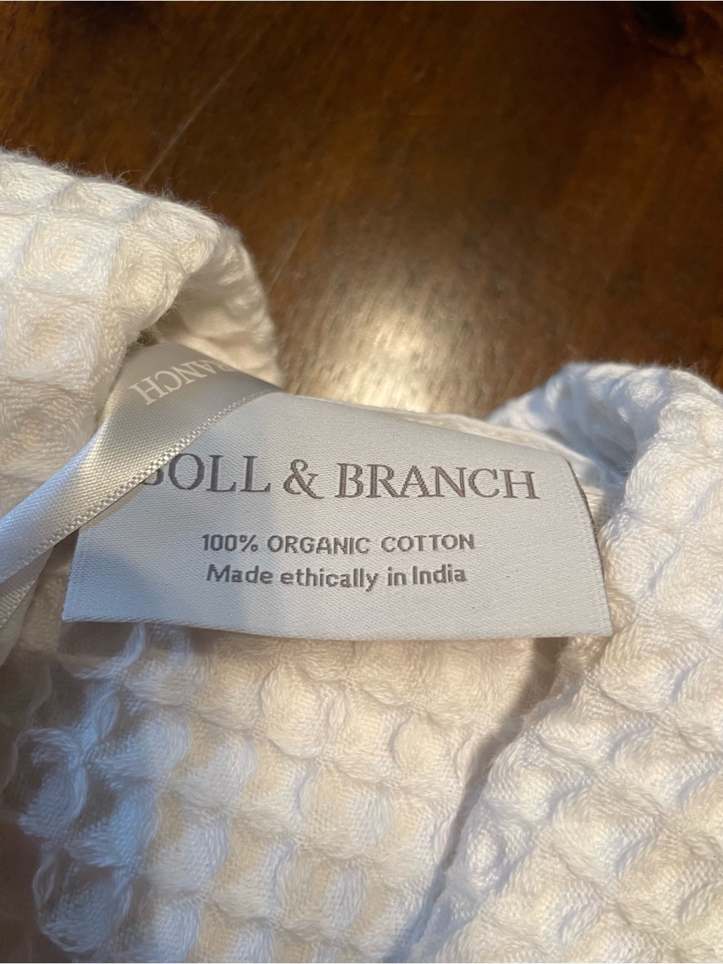 Boll & Branch Nwt White Waffle Organic Cotton Women's Robe Tie Closure Sz Small — image 3 of 6